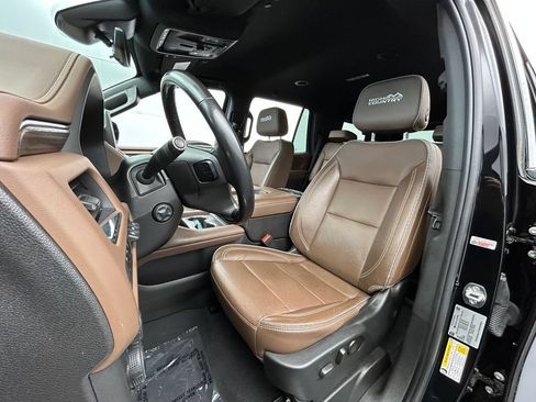 Used 2023 Chevrolet Tahoe High Country AWD/4WD image 10