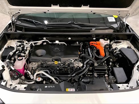 Used 2022 Toyota RAV4 XSE image 32