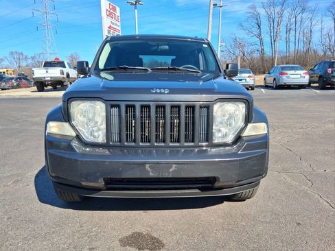 Used 2010 Jeep Liberty Sport w/ Popular Equipment Group image 2