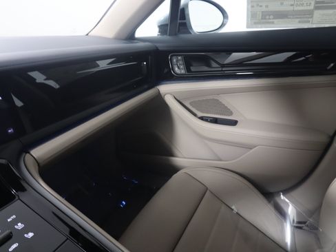 New 2026 Porsche Panamera image 14