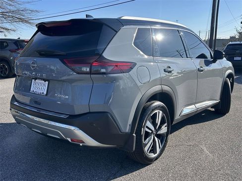 Used 2023 Nissan Rogue Platinum w/ Platinum Premium Package image 3