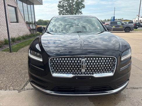 Used 2022 Lincoln Nautilus Reserve AWD/4WD image 6