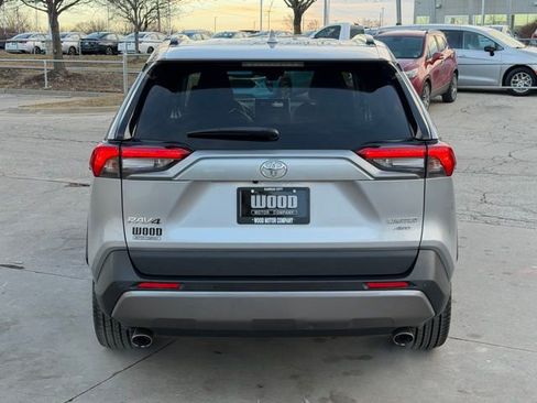 Used 2021 Toyota RAV4 Limited image 7