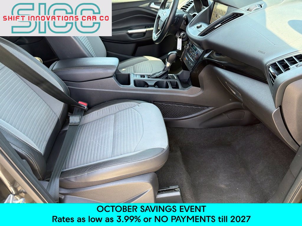 Used 2018 Ford Escape SE w/ SE Sport Appearance Package FWD image 15