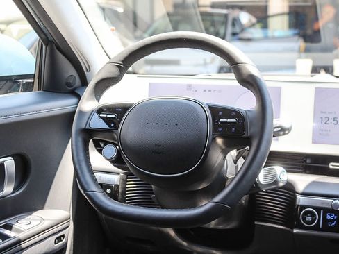 Certified 2023 Hyundai Ioniq 5 Limited AWD/4WD image 19