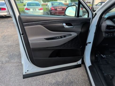 Used 2019 Hyundai Santa Fe SEL AWD/4WD image 14