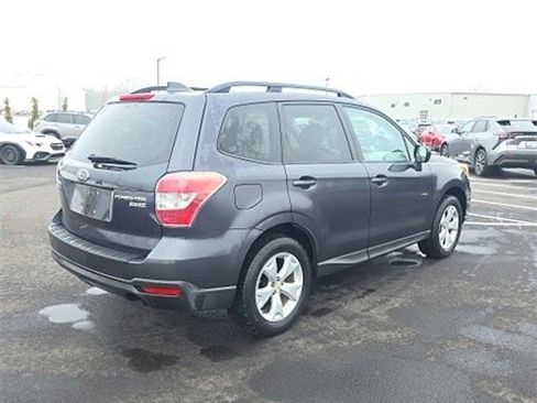 Used 2016 Subaru Forester 2.5i Premium image 4