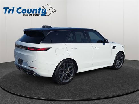 Used 2024 Land Rover Range Rover Sport Dynamic SE image 8