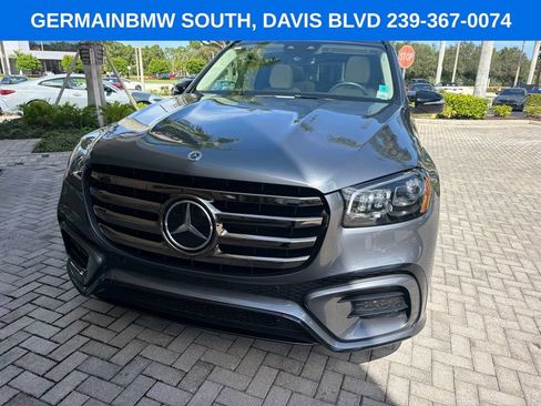 Used 2024 Mercedes-Benz GLS 450 4MATIC image 4