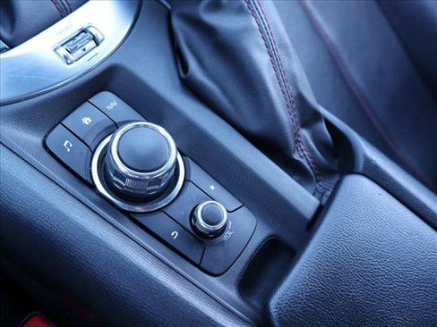 Used 2016 MAZDA MX-5 Miata Grand Touring RWD image 16