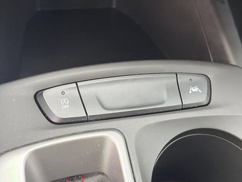 Used 2024 Chevrolet Trax RS w/ Driver Confidence Package FWD image 20