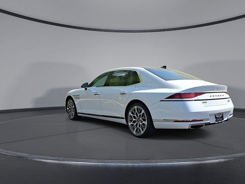 Used 2025 Genesis G90 3.5T AWD/4WD image 22