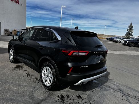 Used 2024 Ford Escape Active image 3