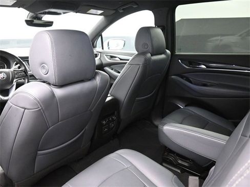 Used 2024 Buick Enclave Premium image 16
