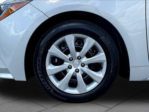 Used 2026 Toyota Corolla LE FWD image 11