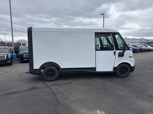 New 2025 Chevrolet Brightdrop 400 w/ Battery Pack, Max Range image 6