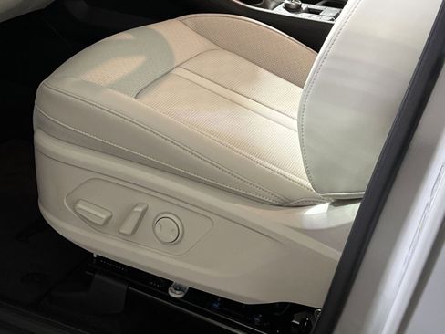 New 2026 Kia Sorento S image 12