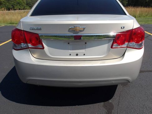 Used 2012 Chevrolet Cruze LT FWD image 35
