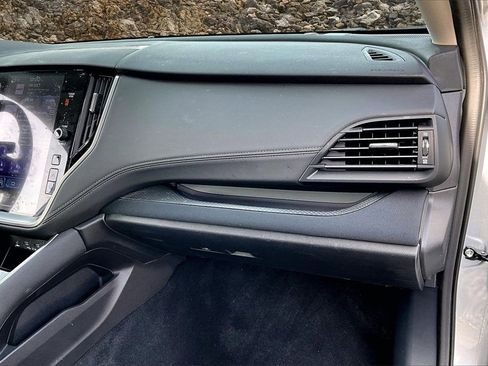 Used 2022 Subaru Legacy Premium image 14
