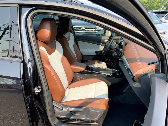 Certified 2023 Volkswagen ID.4 Pro RWD image 16