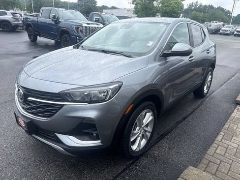 Used 2023 Buick Encore GX Preferred w/ Cold Weather Comfort Package FWD image 3