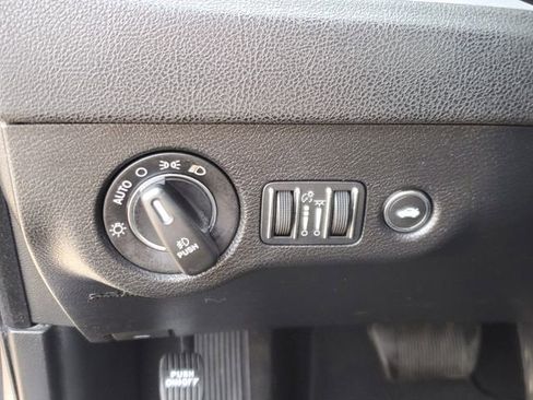 Used 2022 Chrysler 300 S image 18