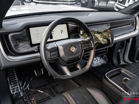 Used 2022 Rivian R1T Adventure image 20