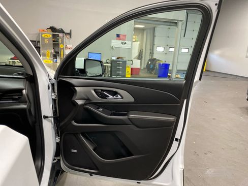 Used 2019 Chevrolet Traverse RS image 30