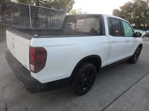 Used 2023 Honda Ridgeline Black Edition image 4