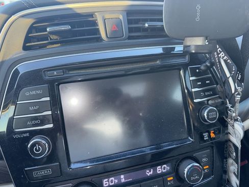 Used 2016 Nissan Maxima Platinum image 7