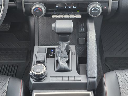 Used 2026 Toyota 4Runner SR5 AWD/4WD image 15