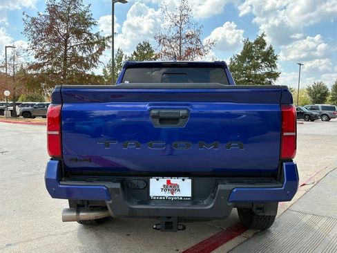 Used 2024 Toyota Tacoma TRD Off-Road w/ TRD Off Road Upgrade Package AWD/4WD image 7
