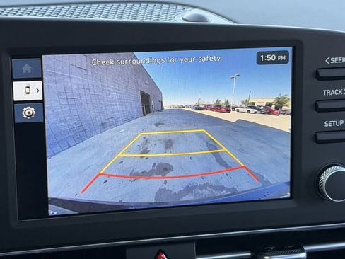 Used 2026 Hyundai Elantra SE image 16