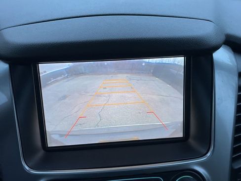 Used 2015 Chevrolet Suburban LTZ image 10