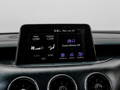 Used 2019 Kia Stinger GT1 RWD image 36