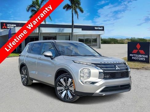 New 2026 Mitsubishi Outlander SE FWD image 1