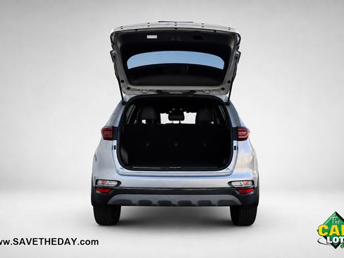 Used 2020 Kia Sportage S FWD image 12