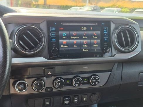 Used 2019 Toyota Tacoma TRD Off-Road AWD/4WD image 20