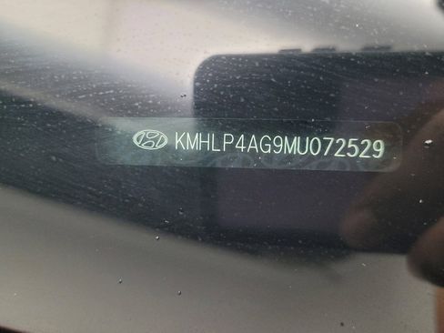 Used 2021 Hyundai Elantra Limited image 33