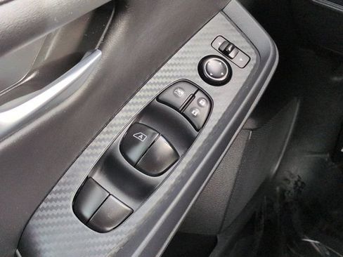 Used 2025 Nissan Sentra SV FWD image 20