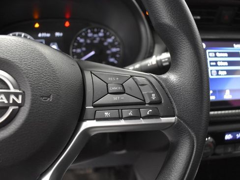 Used 2022 Nissan Kicks SV FWD image 25