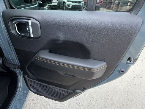 Used 2025 Jeep Wrangler Sahara w/ Safety Group image 20