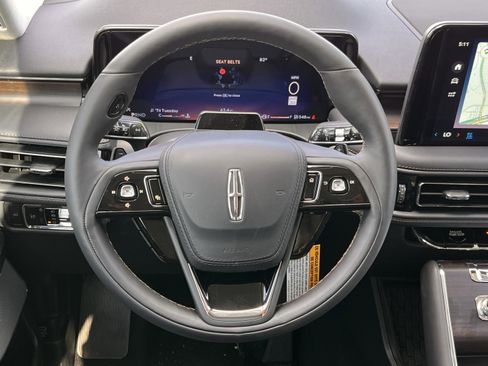 New 2026 Lincoln Aviator Reserve AWD/4WD image 12