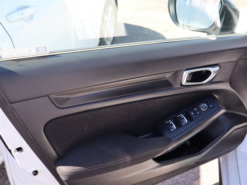Used 2023 Honda Civic Sport image 19