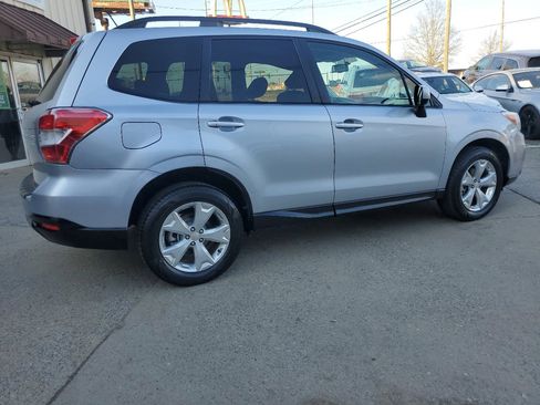 Used 2014 Subaru Forester 2.5i Premium image 11