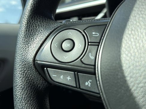 Used 2023 Toyota Corolla LE image 23