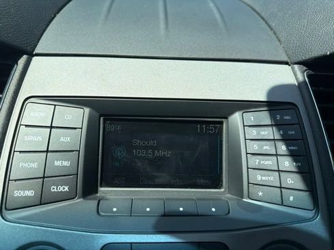 Used 2018 Ford Taurus SE FWD image 20