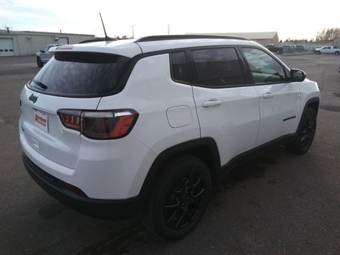 New 2026 Jeep Compass Latitude AWD/4WD image 5