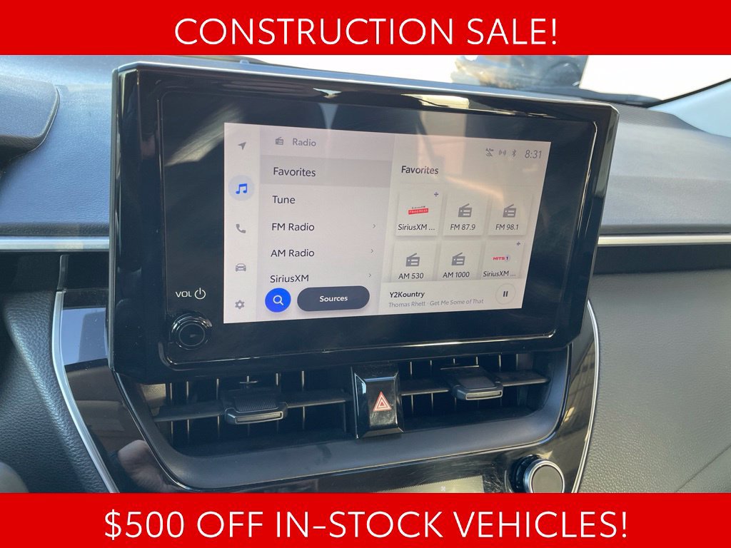 Used 2025 Toyota Corolla LE FWD image 17