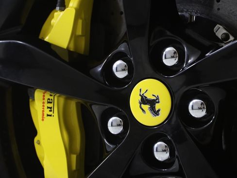 Used 2022 Ferrari Portofino M RWD image 20